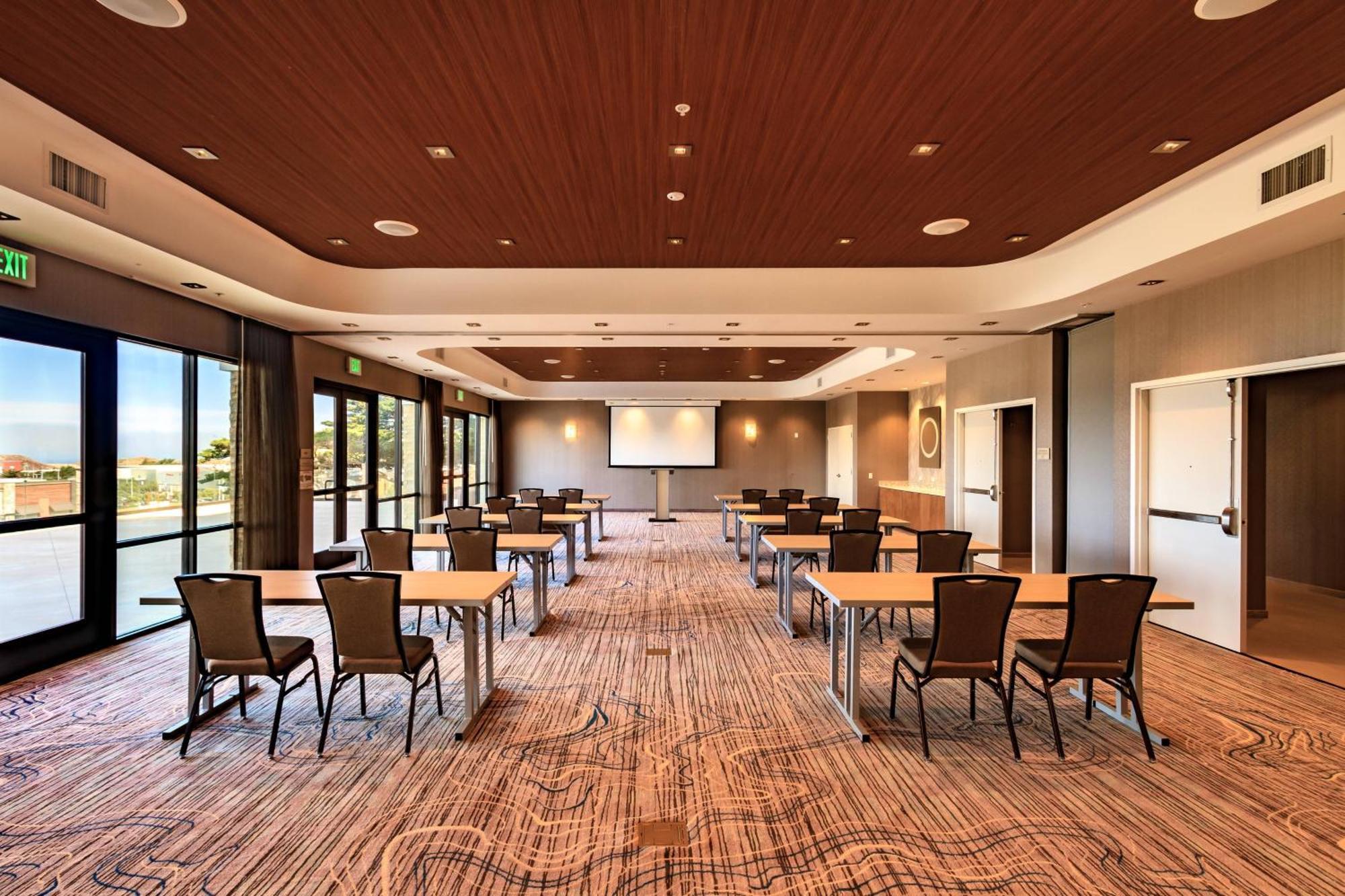 Springhill Suites By Marriott The Dunes On Monterey Bay Marina Exterior foto