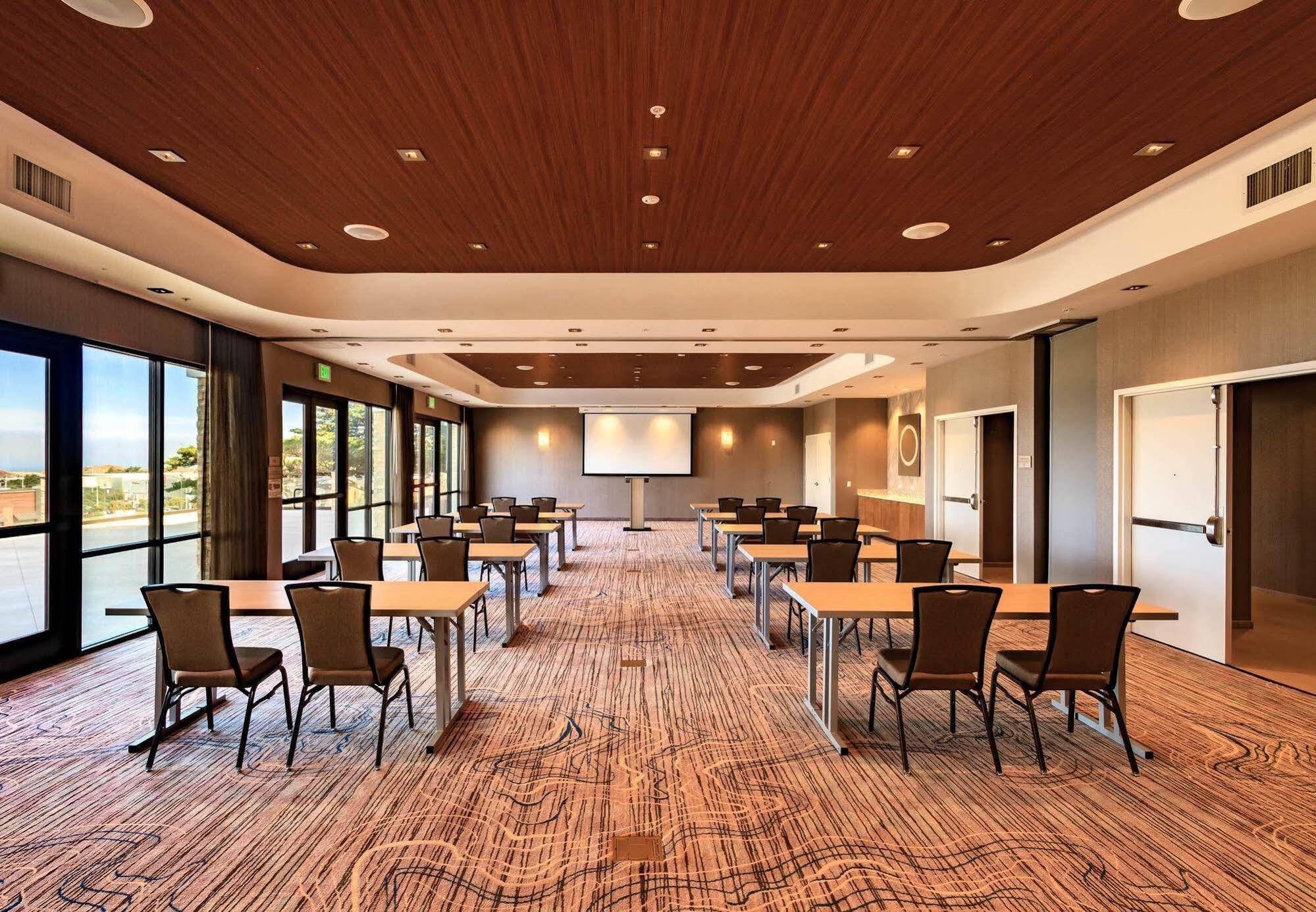 Springhill Suites By Marriott The Dunes On Monterey Bay Marina Exterior foto